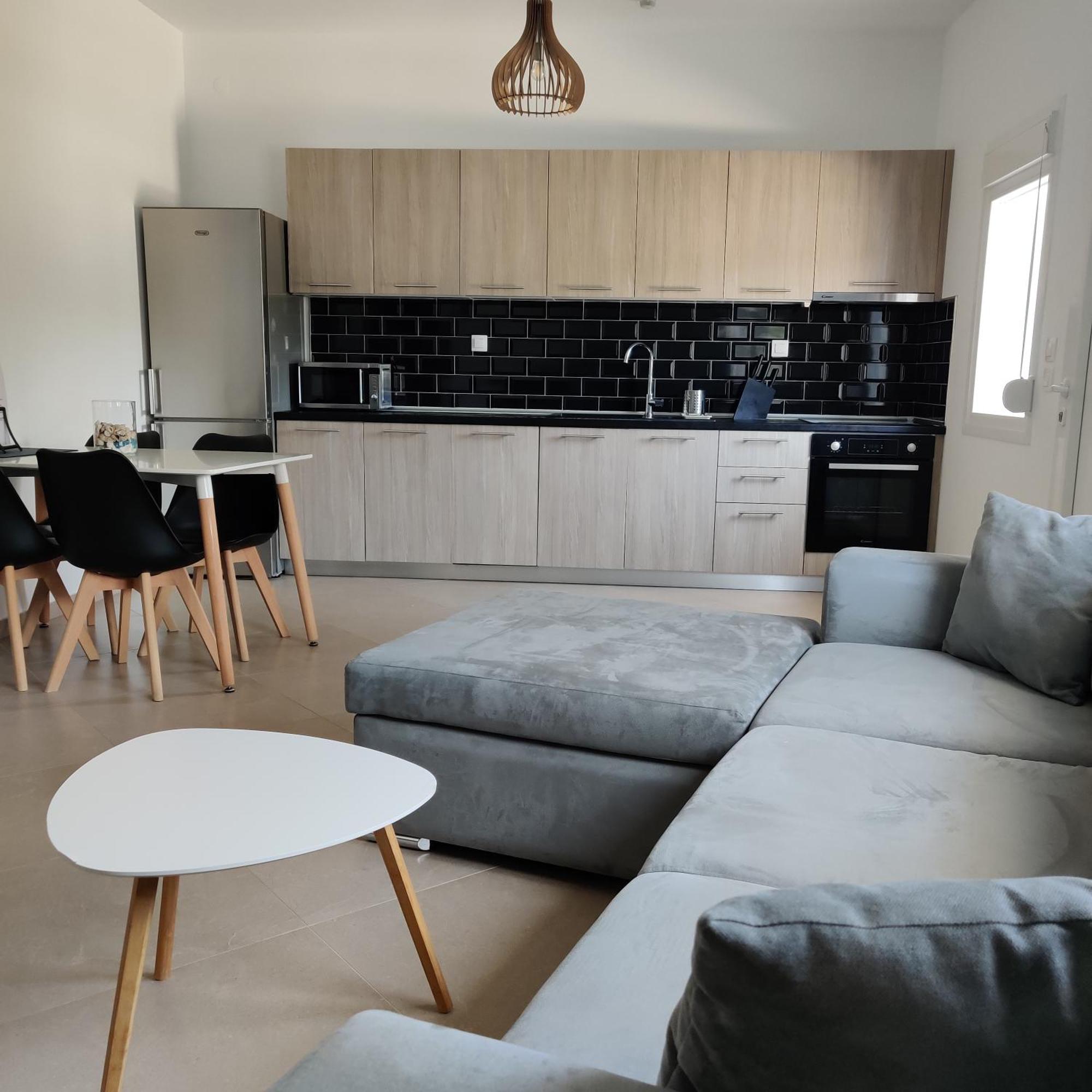 Mare Monte Luxury Apartments 3 Néa Skióni Eksteriør bilde